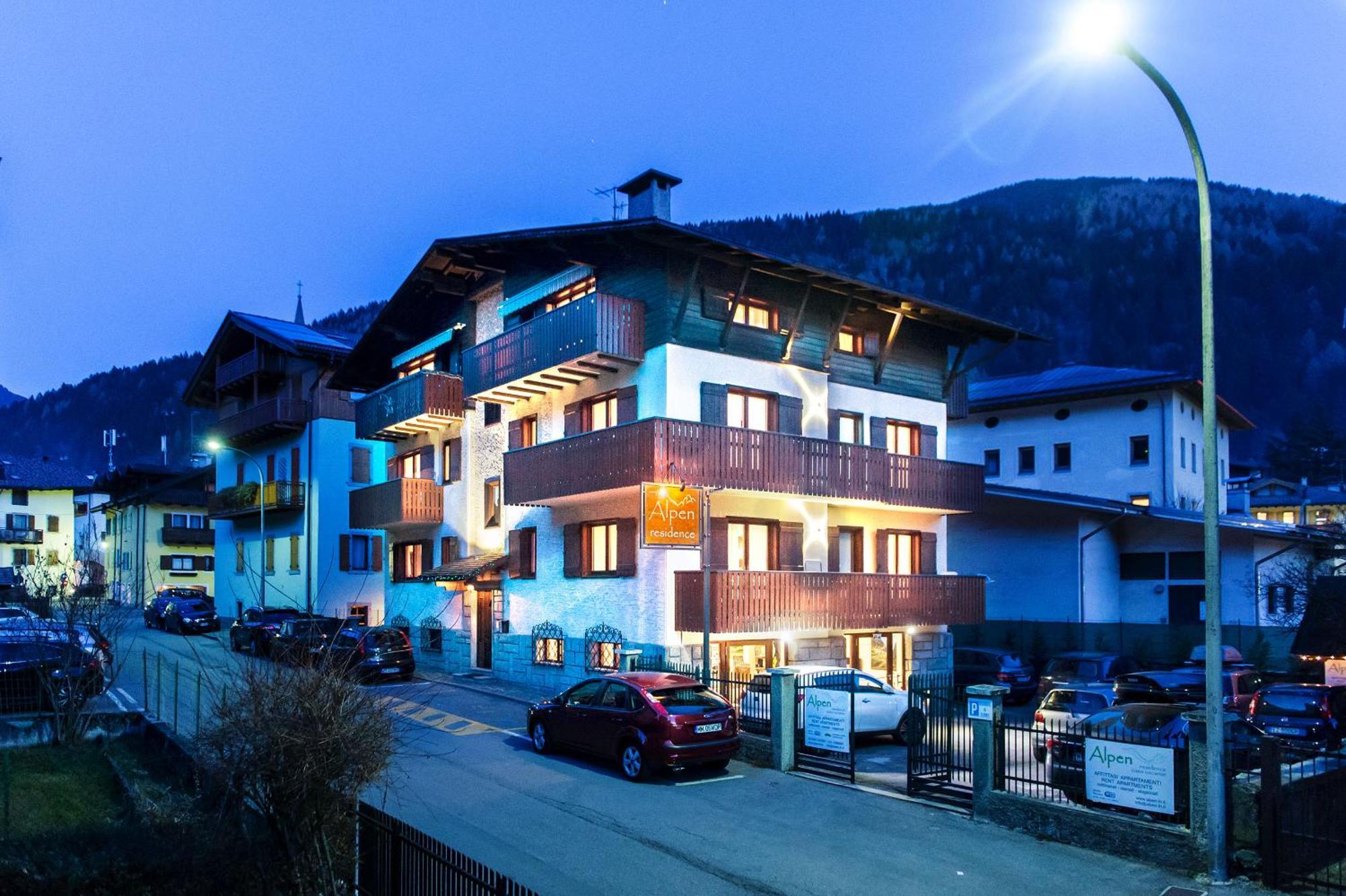 Residence Alpen Casavacanze ปินโซโล ภายนอก รูปภาพ